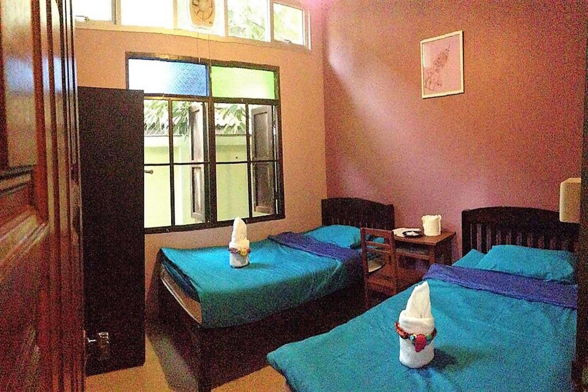 At Phra Sing Hotel Чиангмай Екстериор снимка