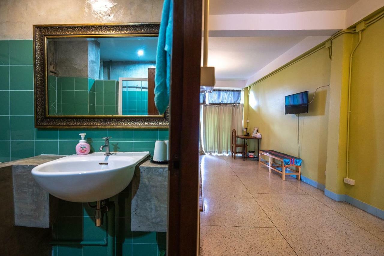 At Phra Sing Hotel Чиангмай Екстериор снимка